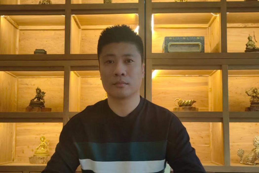 孟軒(萬隆合第五代傳人) 孟軒(萬隆合第五代傳人)