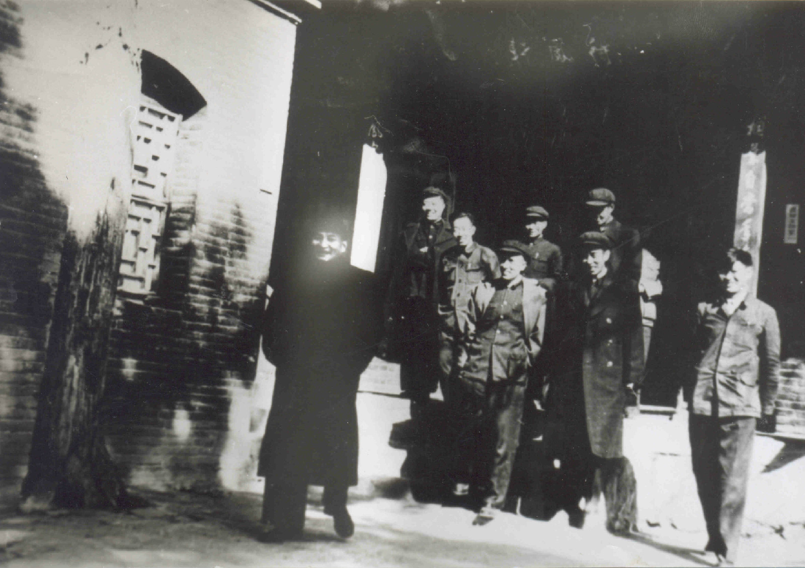 池必卿1957年陪同陳雲副主席參觀晉祠
