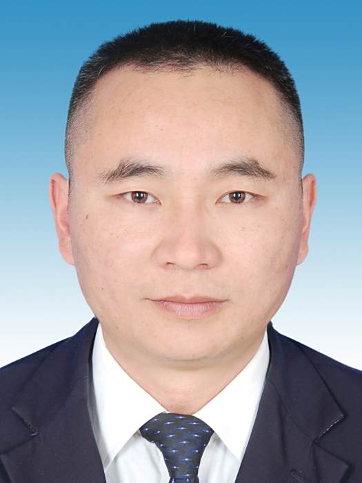張茂(四川省邛崍市經濟科技和信息化局黨組成員、副局長、四級主任科員) 張茂(四川省邛崍市經濟科技和信息化局黨組成員、副局長、四級主任科員)