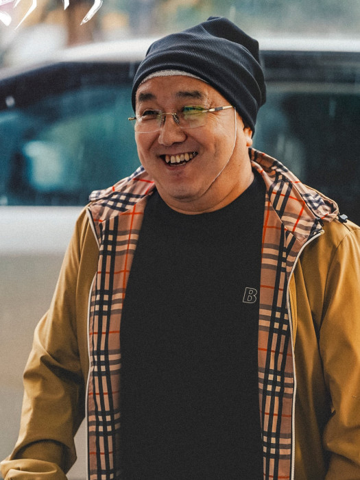 黃天鳴(電視劇《仁心俱樂部》中的角色) 黃天鳴(電視劇《仁心俱樂部》中的角色)