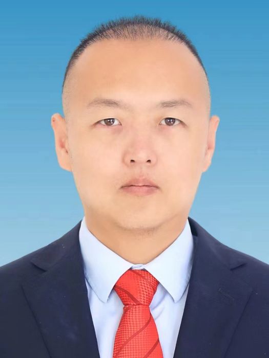 楊星(內蒙古自治區鄂爾多斯市康巴什區人民政府副區長) 楊星(內蒙古自治區鄂爾多斯市康巴什區人民政府副區長)