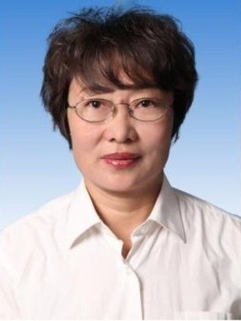 張玉花(阿拉善盟發展和改革委員會副調研員) 張玉花(阿拉善盟發展和改革委員會副調研員)