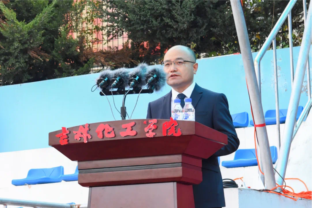 王立國(吉林化工學院副院長) 王立國(吉林化工學院副院長)