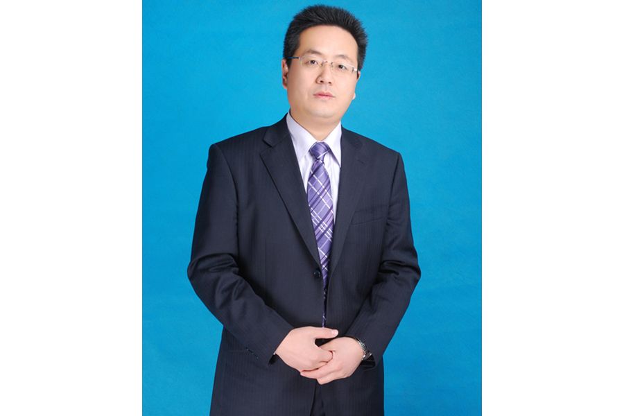 王震(以嶺藥業獨立原董事) 王震(以嶺藥業獨立原董事)