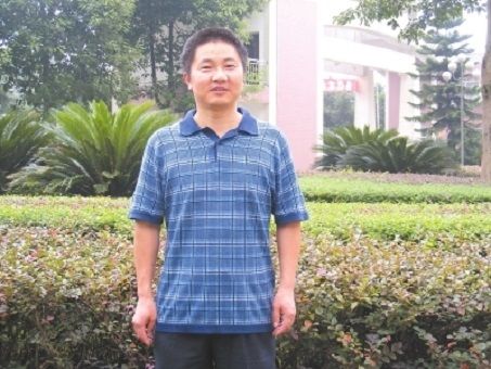 楊正龍(四川省樂山第一中學校正高級教師) 楊正龍(四川省樂山第一中學校正高級教師)