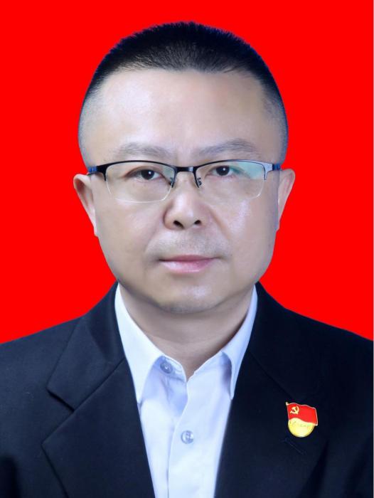王楓(四川省眉山市東坡區國有資產和金融工作局黨組成員、副局長) 王楓(四川省眉山市東坡區國有資產和金融工作局黨組成員、副局長)