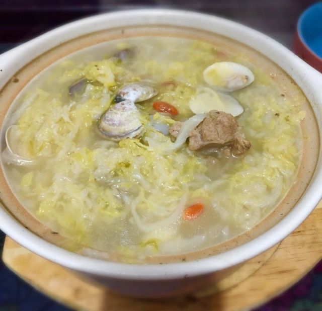 酸菜燉筒骨 酸菜燉筒骨