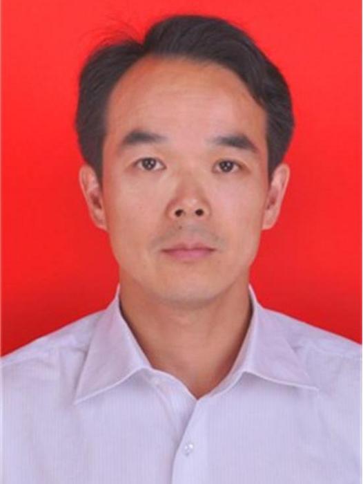 丁志堅(安徽省黃山市黃山數據資源管理局黨組成員、副局長) 丁志堅(安徽省黃山市黃山數據資源管理局黨組成員、副局長)
