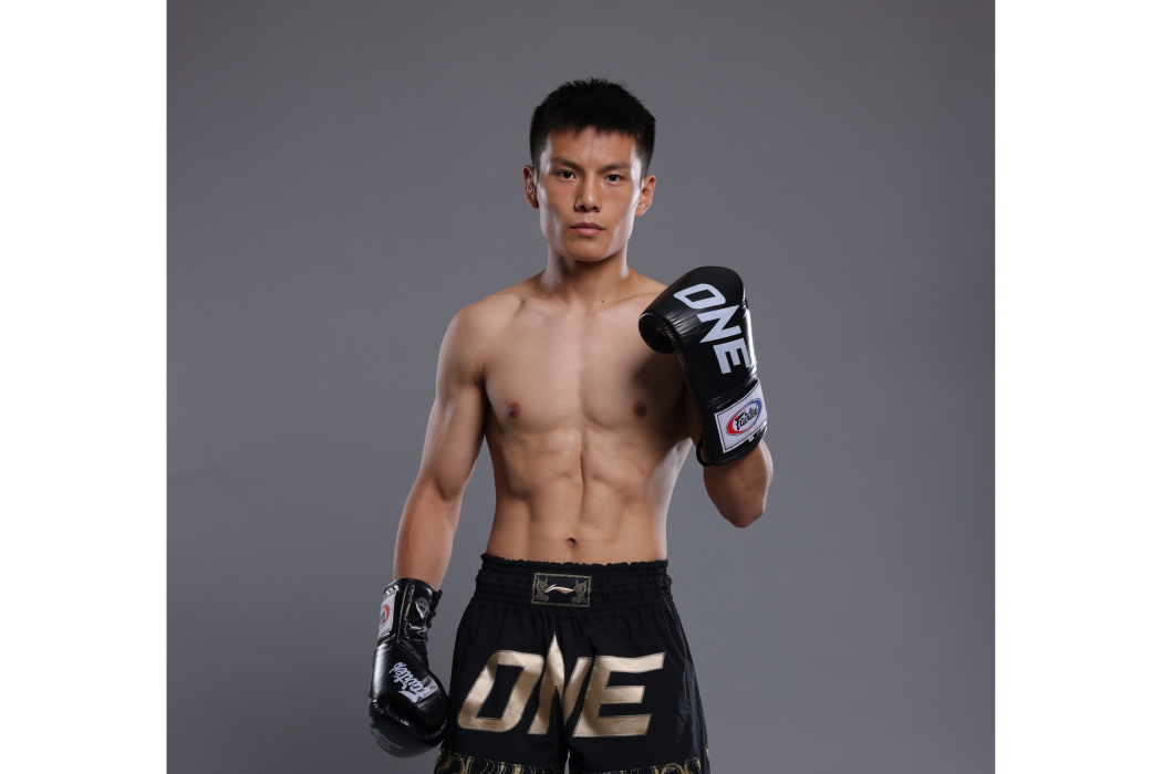 李小龍(江蘇阿龍體育搏擊主教練) 李小龍(江蘇阿龍體育搏擊主教練)