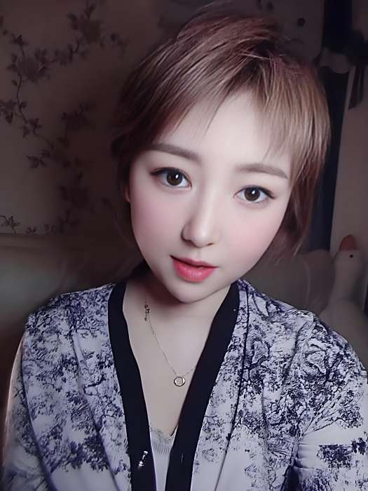 小薇吖吖 小薇吖吖