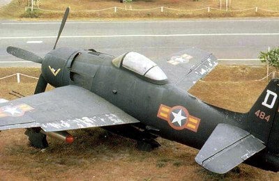 南越空軍第 1 戰鬥機中隊退役的 F8F-1B