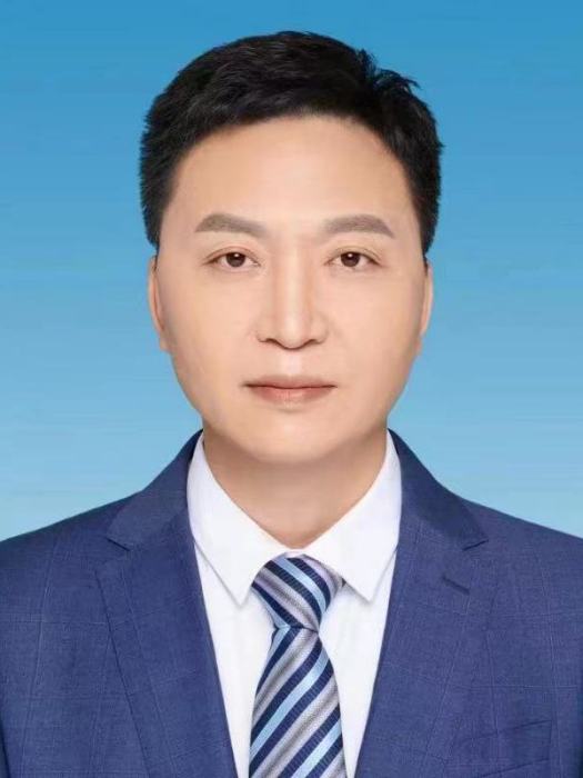 何華(黔西南州政府副秘書長) 何華(黔西南州政府副秘書長)