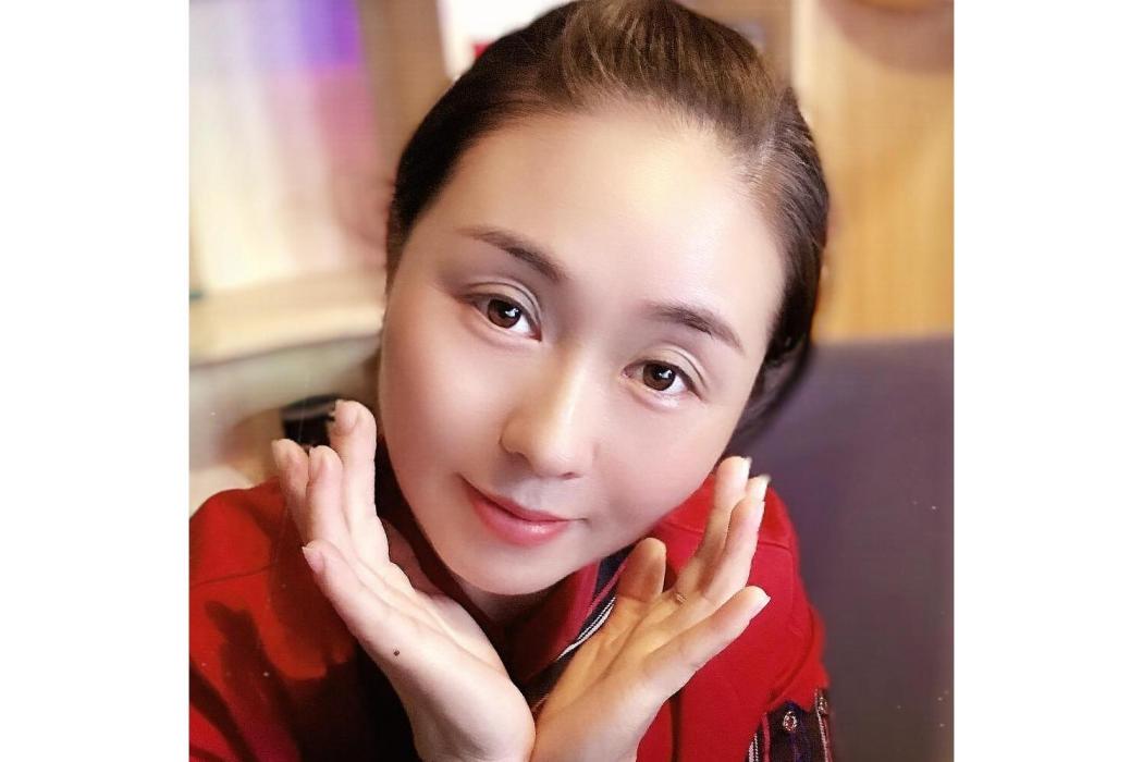 張雪兒(自媒體創作者) 張雪兒(自媒體創作者)