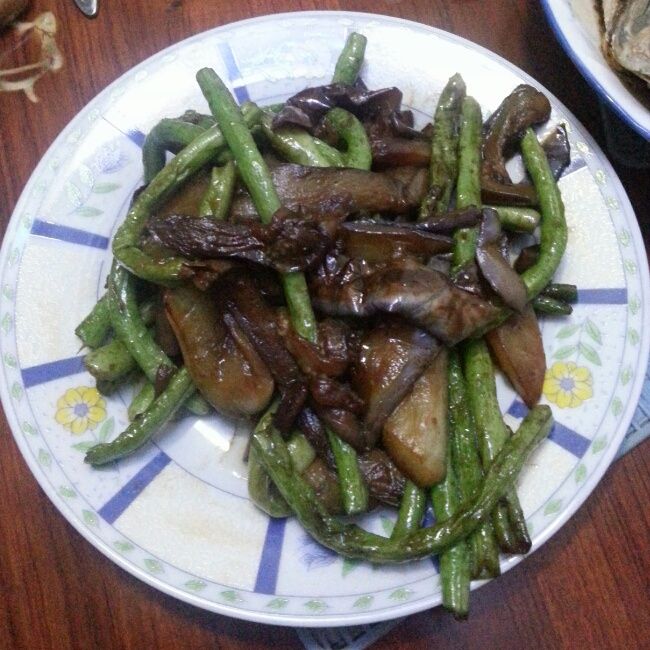 油燜豆角茄子 油燜豆角茄子