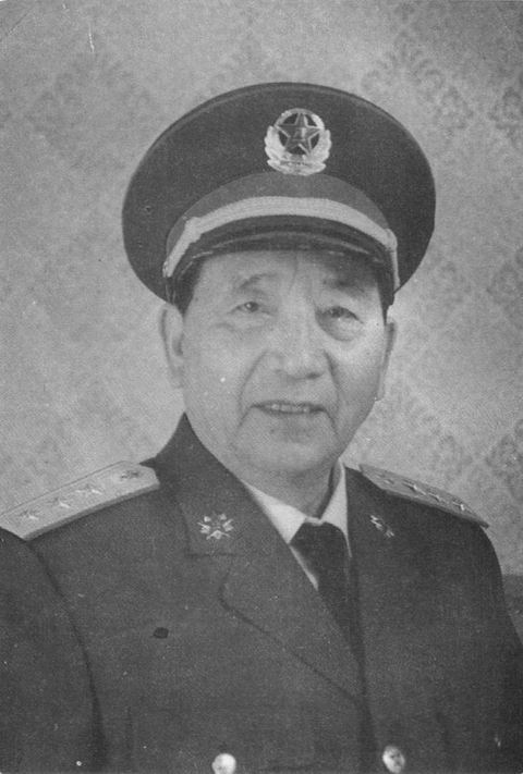 1988年被授予上將軍銜