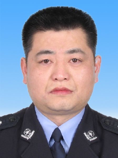 肖向東(湖南省長沙市天心區政府黨組成員、副區長) 肖向東(湖南省長沙市天心區政府黨組成員、副區長)