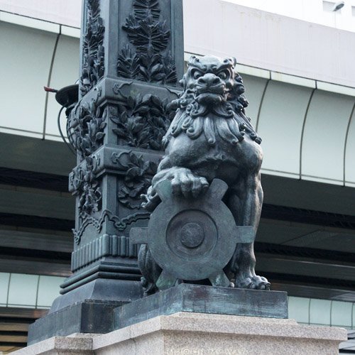 日本橋持盾獅子