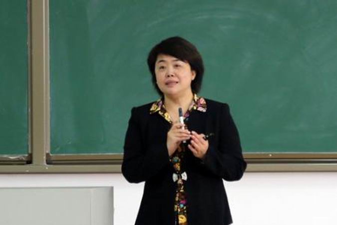 姜麗萍(北京語言大學教授)