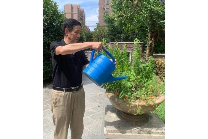程志明(廟行鎮恆達家園小區居民) 程志明(廟行鎮恆達家園小區居民)