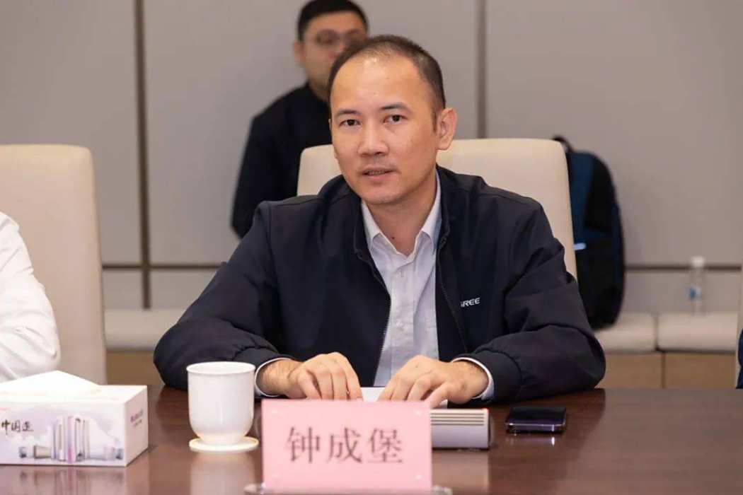 鐘成堡 鐘成堡
