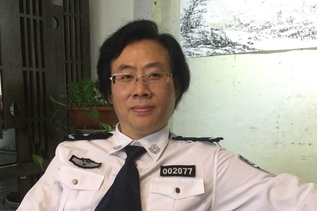 王崗(四川省美術家協會會員) 王崗(四川省美術家協會會員)