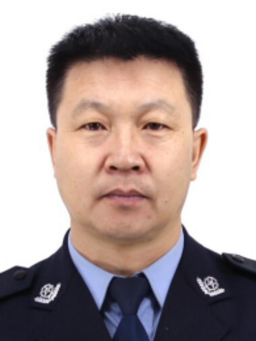 李國平(內蒙古自治區呼和浩特市公安局回民區分局黨委副書記、政委) 李國平(內蒙古自治區呼和浩特市公安局回民區分局黨委副書記、政委)