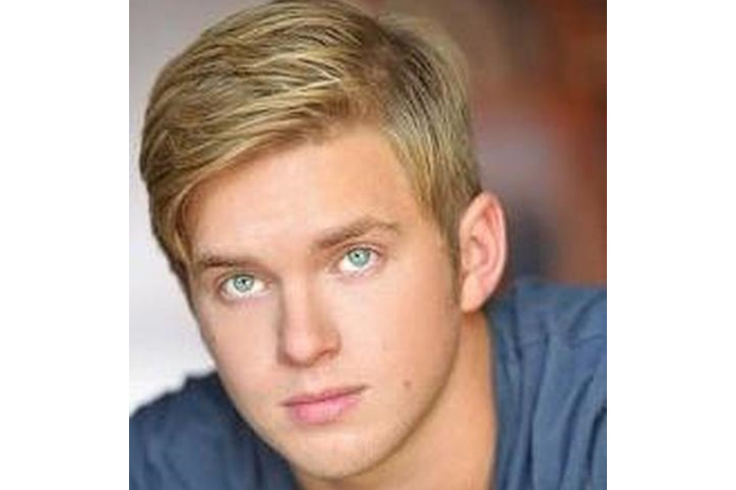 Chris Brochu Chris Brochu