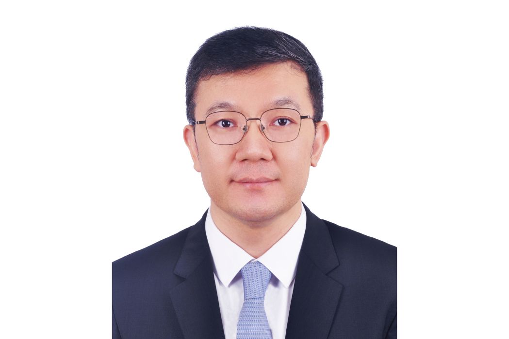 范正偉 范正偉