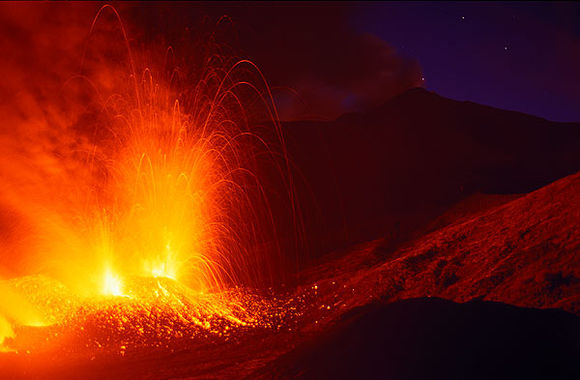 塔拉韋拉火山