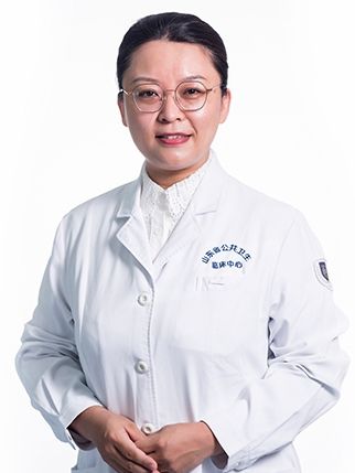 王燦(蟠龍山第一臨床黨總支重肝五官皮膚科支部黨支部書記、血液淨化中心主任)