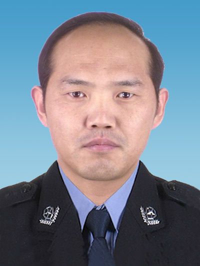 張學勇(山東省淄博市張店區政府黨組成員、副區長,張店公安分局黨委書記、局長、督察長) 張學勇(山東省淄博市張店區政府黨組成員、副區長,張店公安分局黨委書記、局長、督察長)