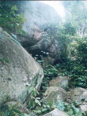 建城石門 建城石門
