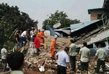 10·1瀘州麵包車撞塌民房事故