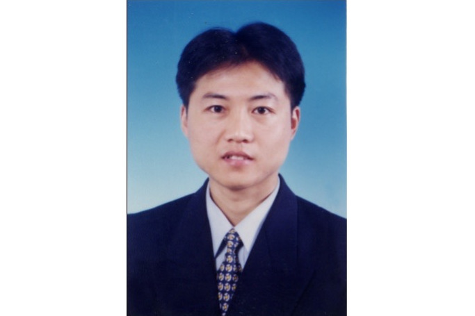 楊忠(金陵科技學院智慧型科學與控制工程學院二級教授、研究生導師)