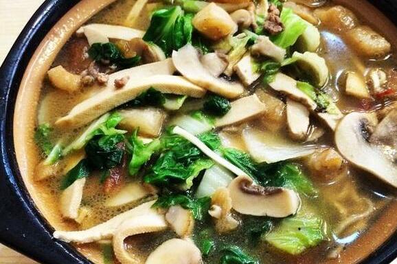 蘑菇肉絲湯 蘑菇肉絲湯