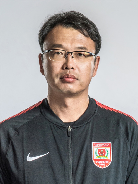 於達(長春亞泰足球俱樂部隊醫) 於達(長春亞泰足球俱樂部隊醫)