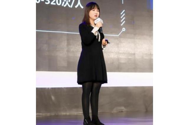 李小婉(百度知道、百度文庫、百度學術總經理) 李小婉(百度知道、百度文庫、百度學術總經理)