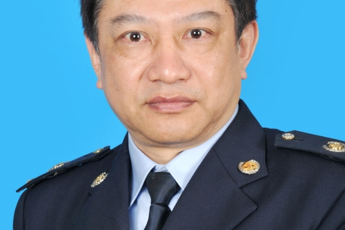 張彪(江陽區稅務局黨委委員、副局長) 張彪(江陽區稅務局黨委委員、副局長)