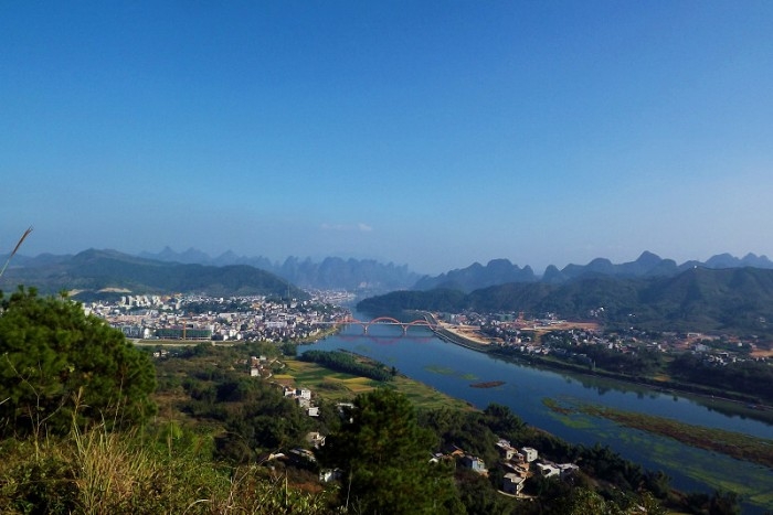 平樂三江匯流區域的山水風景