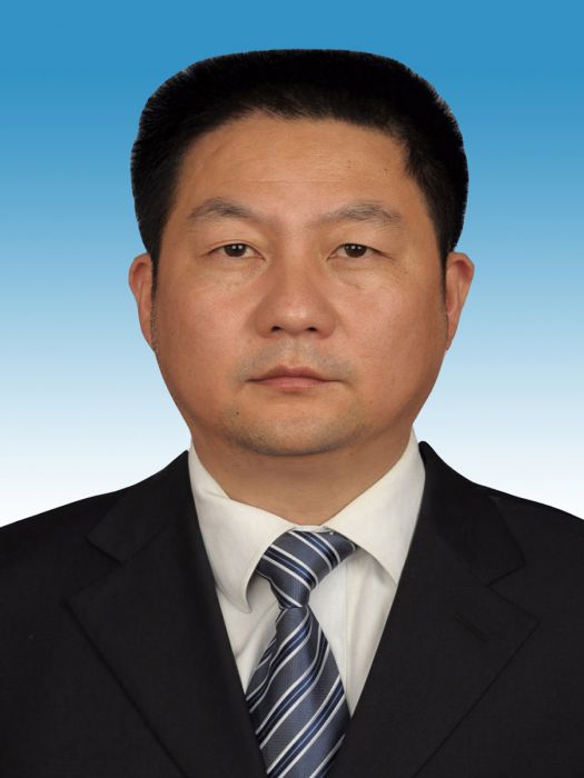 許丁(成都市新津區天府智慧型製造產業園管委會規劃建設部部長) 許丁(成都市新津區天府智慧型製造產業園管委會規劃建設部部長)