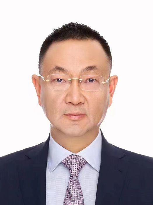 王卓(五礦國際信託有限公司黨委副書記、總經理) 王卓(五礦國際信託有限公司黨委副書記、總經理)