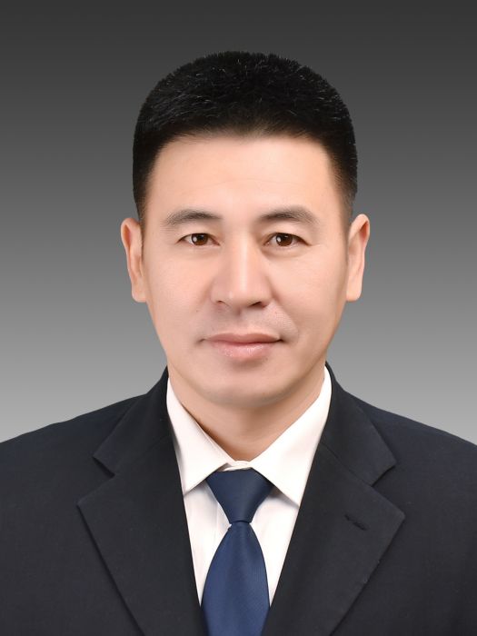萬鵬(阜新市退役軍人事務局黨組成員、副局長) 萬鵬(阜新市退役軍人事務局黨組成員、副局長)