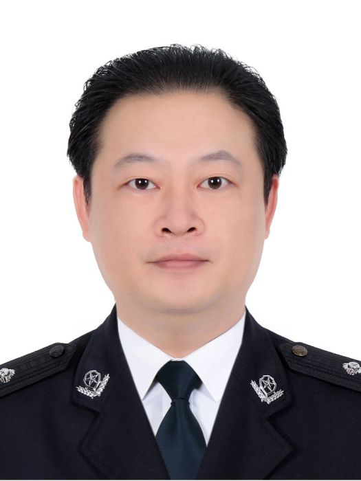 龔成(廣西壯族自治區戒毒管理局黨委副書記、政治委員、一級調研員) 龔成(廣西壯族自治區戒毒管理局黨委副書記、政治委員、一級調研員)