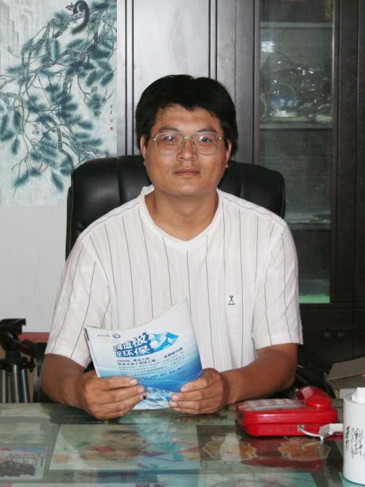 張金宏(滄州美術家協會理事) 張金宏(滄州美術家協會理事)