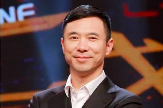 虞滌新 虞滌新