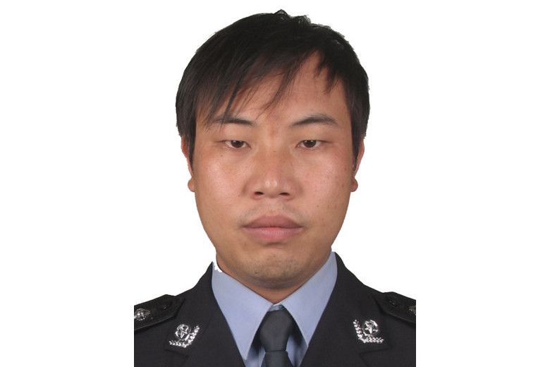 楊洲(臨滄市雲縣公安局大朝山派出所原所長) 楊洲(臨滄市雲縣公安局大朝山派出所原所長)