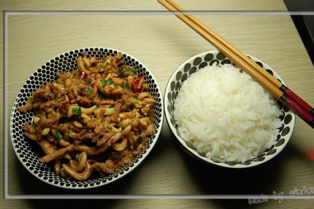 墨魚炒肉 墨魚炒肉