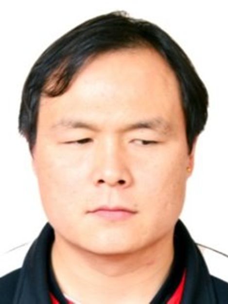 陳亮亮(中國馬拉松運動員) 陳亮亮(中國馬拉松運動員)