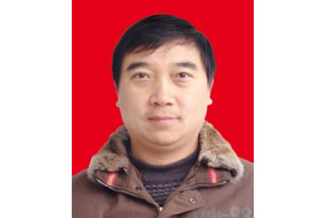 郭建輝(四川省彭州市醫療保險管理局副局長) 郭建輝(四川省彭州市醫療保險管理局副局長)