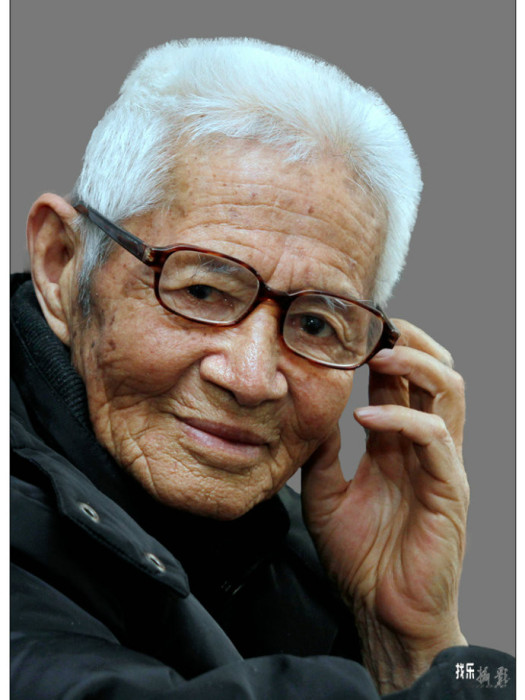 信炳坤 信炳坤